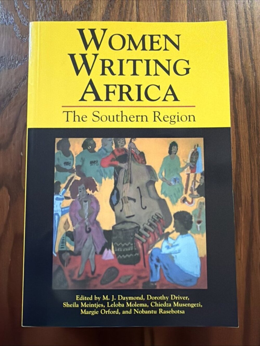 Women Writing Africa:‎ Volume 1: The Southern Region - Paperback-Daymond-Driver